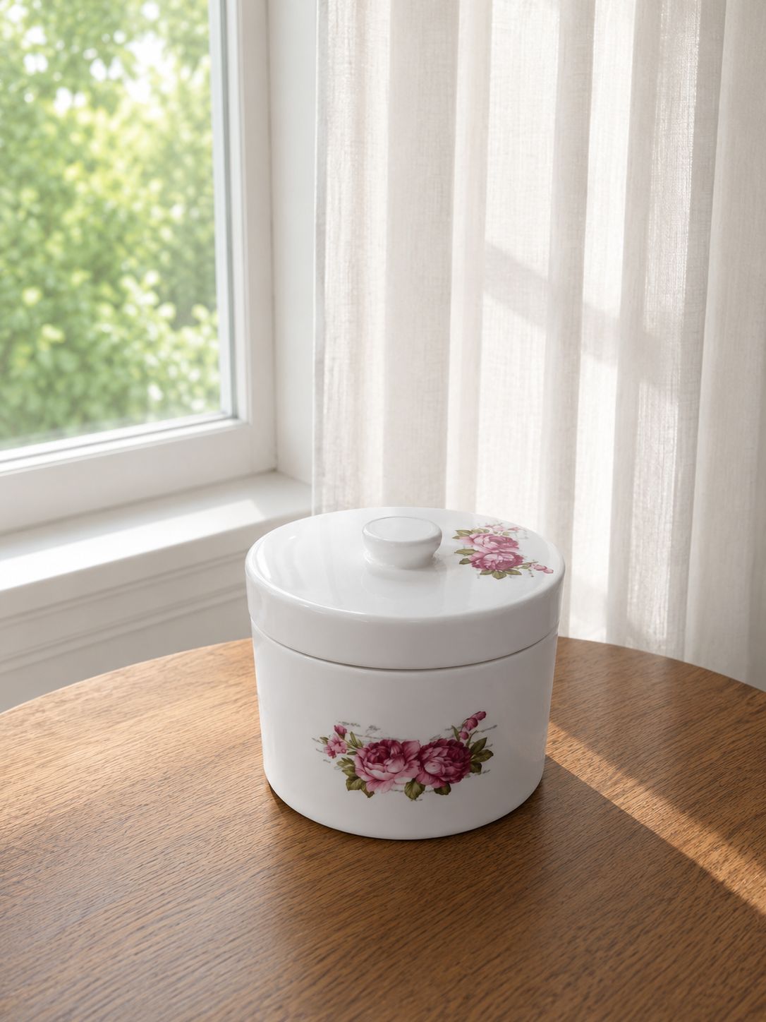 شکلات خوری گل سرخی